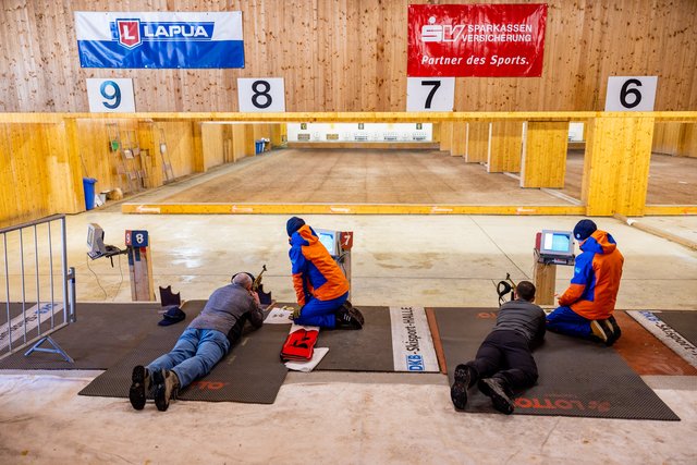 Foto von der Schießbahn beim Biathlon-Gästeschießen